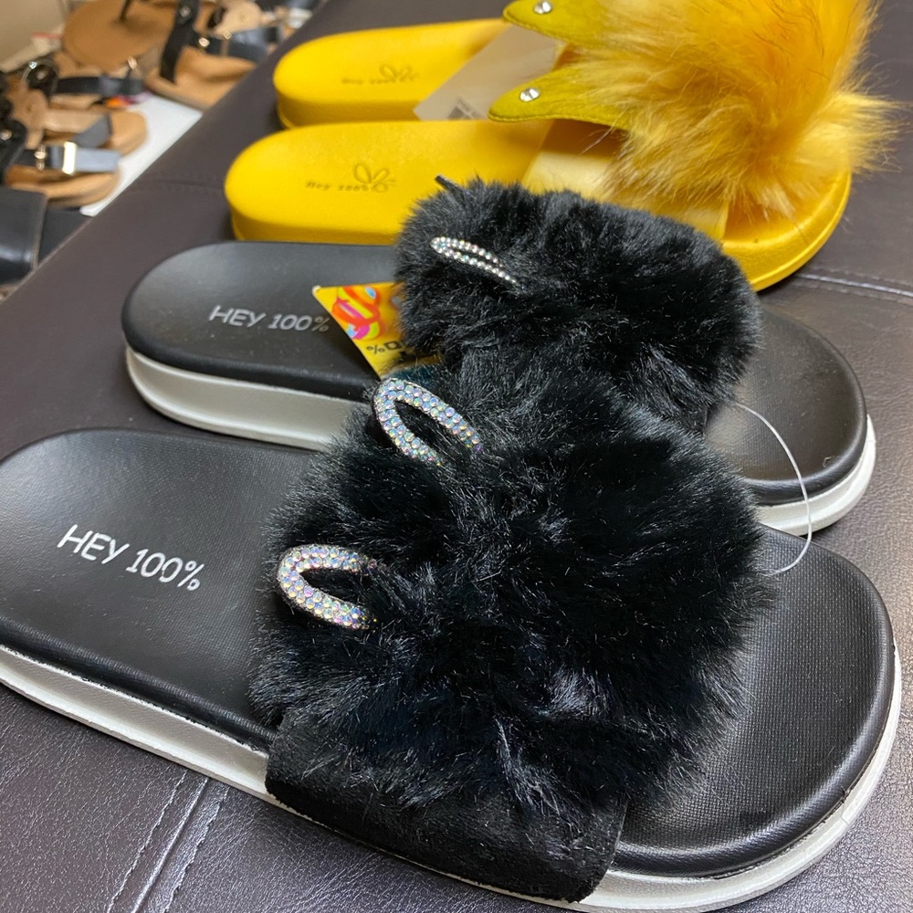 Sandals - Picture 2 of 2
